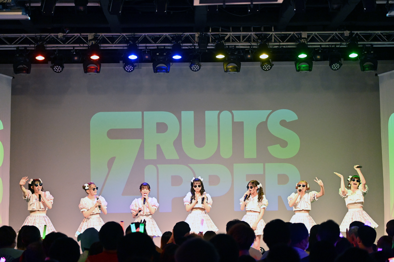 かわいいかよ、ふるっぱー！　FRUITS ZIPPER単独公演 〜KAWAIIとも！をレポート