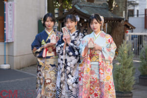 僕が見たかった青空、日本で唯一の気象を司る神社で自身の 20 歳とグループの晴天祈願！今年度に20 歳となる早﨑すずき・宮腰友里亜・山口結杏が晴れ着を披露！