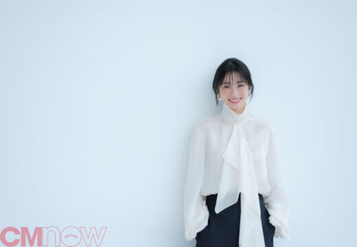 俳優デビュー25周年を迎えた上戸彩、15年ぶりの写真集。ならばと、CMNOWが突撃インタビュー！