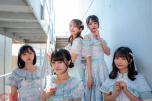 12thシングル「傷つくことが青春だ」を発売中のSTU48。楽曲に加え、夏の思い出も語る。