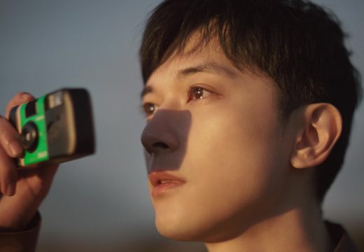 吉沢亮さんが出演する「写ルンです™」のプロモーション動画を公開！「写ルンです™」のタグライン”飾らない瞬間、なのに特別。“を写真家・瀧本幹也氏が表現!